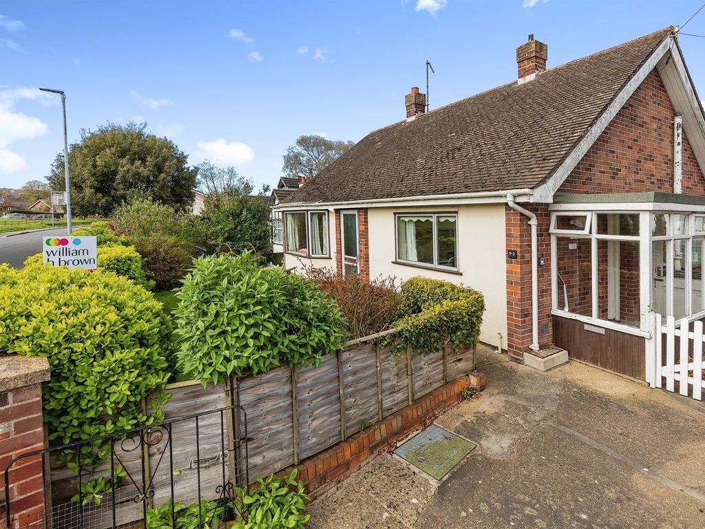 2 bed detached bungalow for sale in Station Road, Cromer NR27 Zoopla