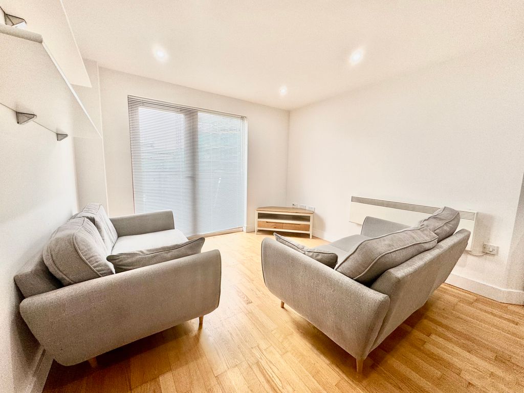 2 bed flat to rent in 42 Mackenzie House, Chadwick Street, Leeds LS10