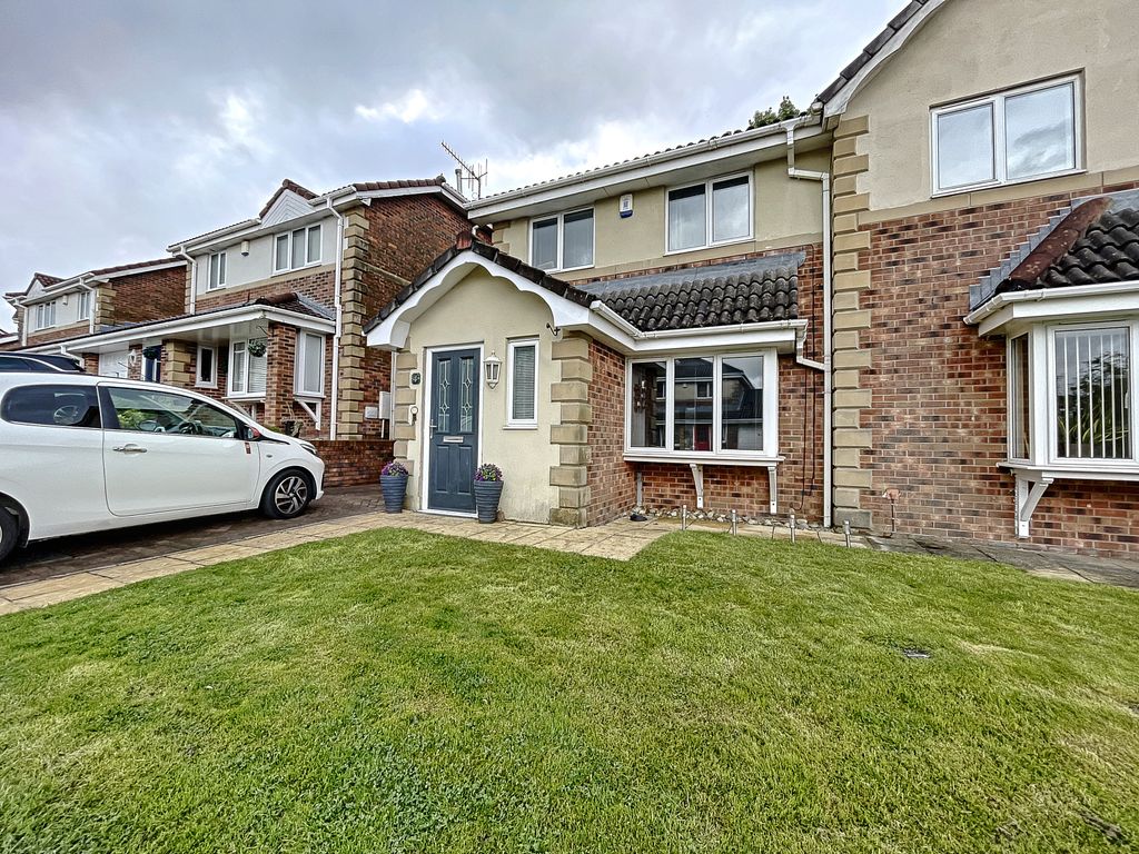 3 bed semidetached house for sale in Westmorland Close, Darwen BB3