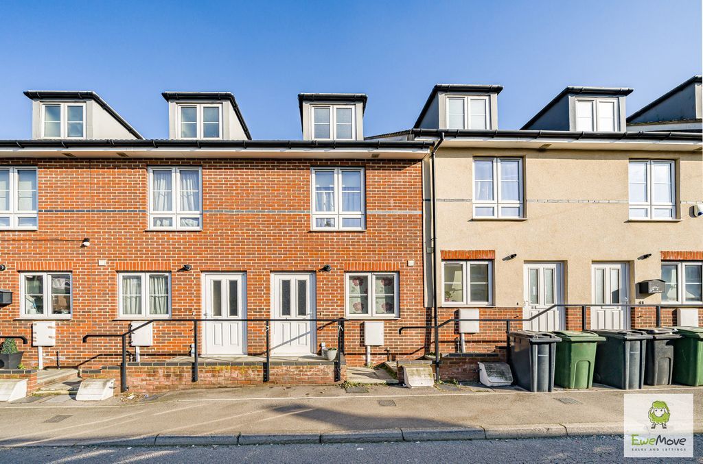 3 bed town house for sale in Canning Street, Maidstone ME14 Zoopla