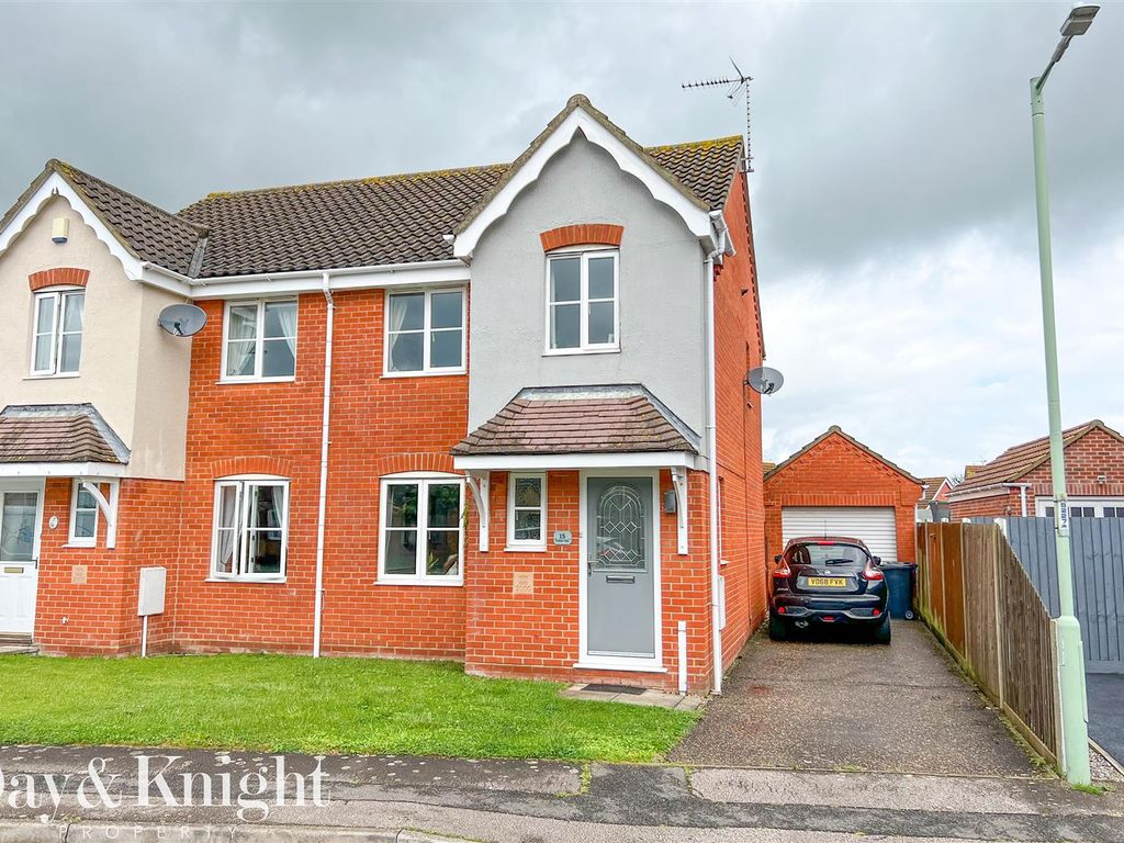 3 bed semidetached house for sale in Rodber Way, Lowestoft NR32 Zoopla