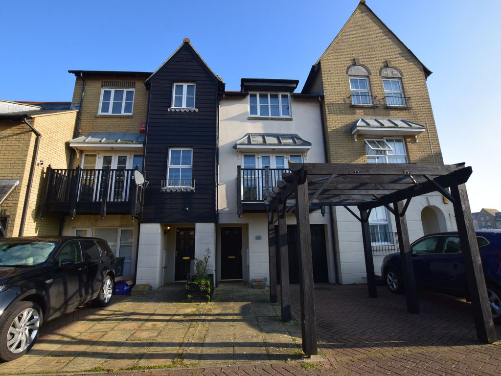 3 bed town house for sale in Admiralty Crescent, Sovereign Harbour