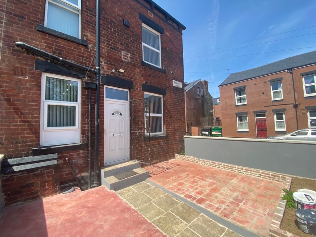 Recreation Avenue, Leeds LS11