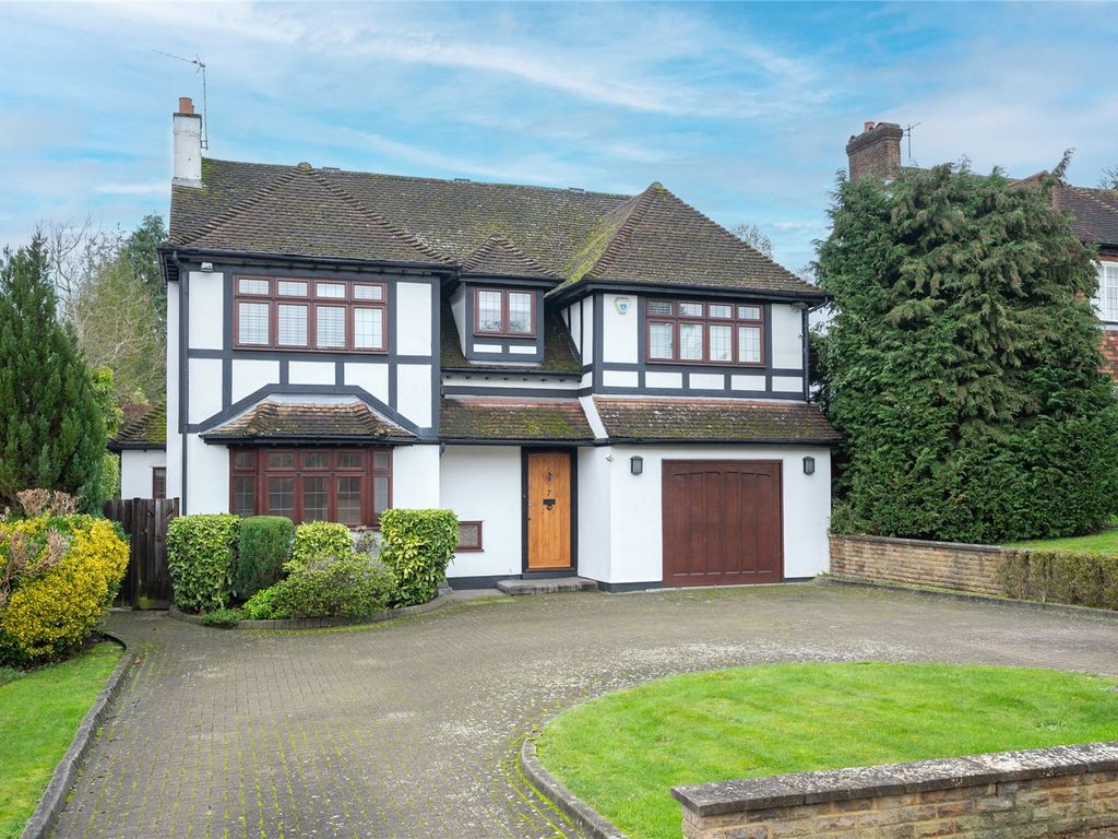 6 bed detached house for sale in Newmans Way, EN4, £2,000,000
