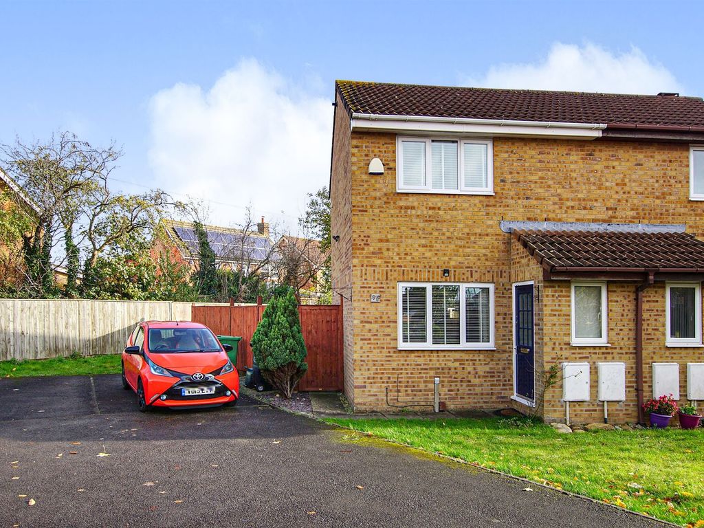 1 bed end terrace house for sale in Watch Elm Close, Bradley Stoke