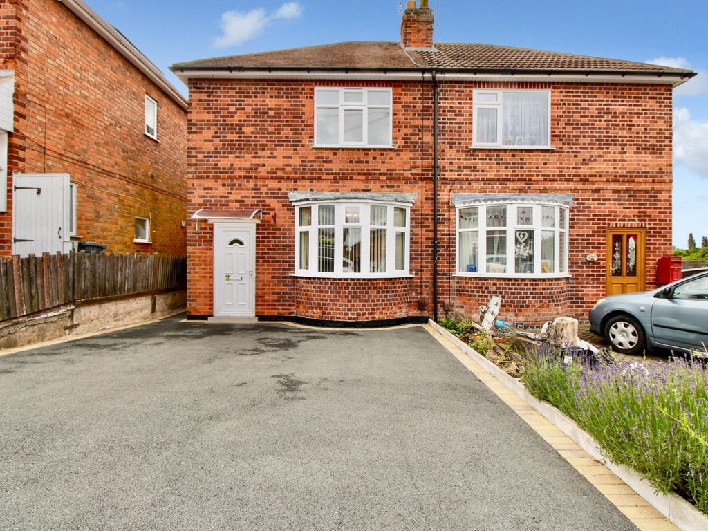 2 bed semidetached house to rent in Roydene Crescent, Leicester LE4, £
