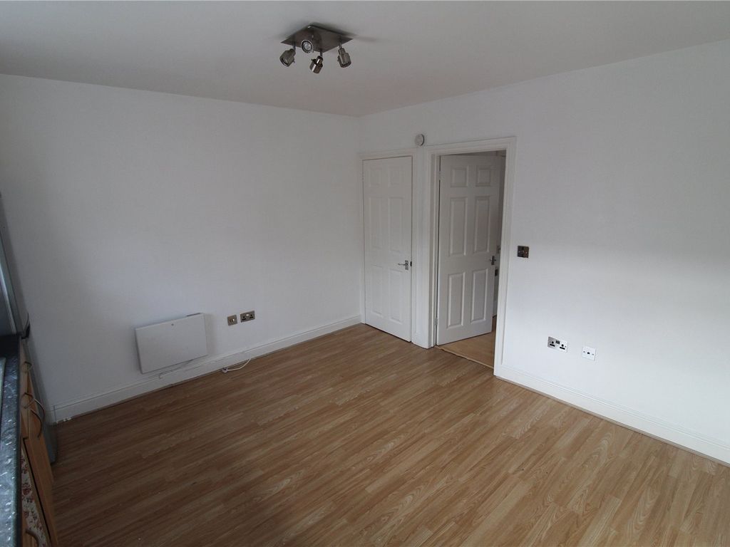 1 bed flat to rent in High Street, Edgware HA8 Zoopla