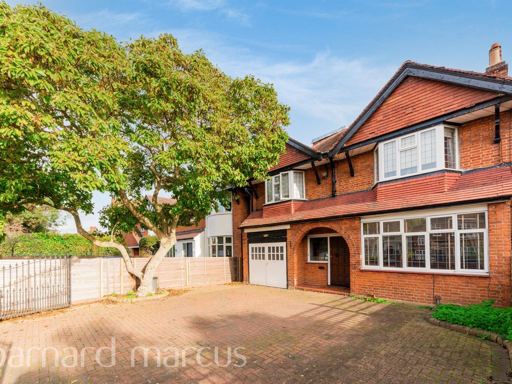 5 bed detached house for sale in Hartington Road, London W4 Zoopla