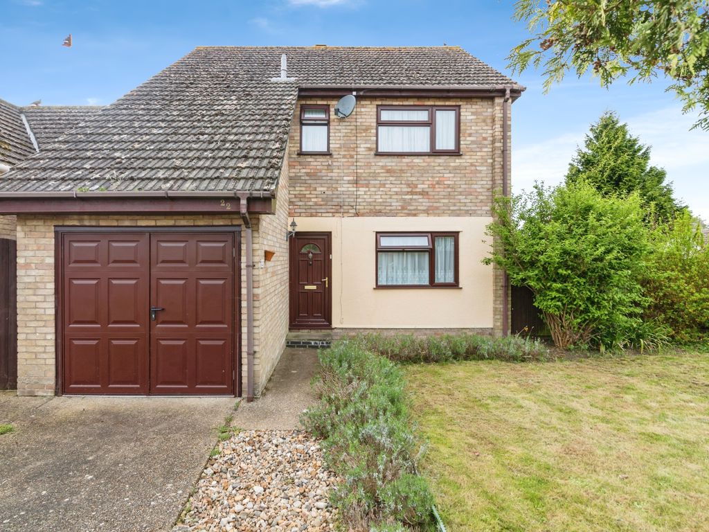 3 bed detached house for sale in High Leas, Beccles, Suffolk NR34, £