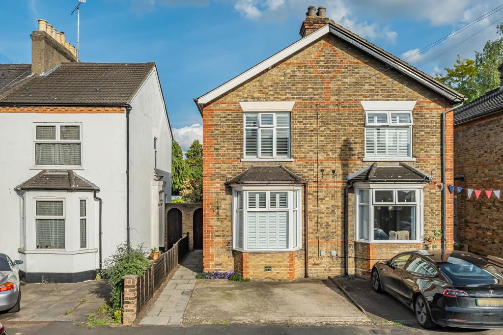 3 bed semidetached house for sale in Staines, Surrey TW18 Zoopla