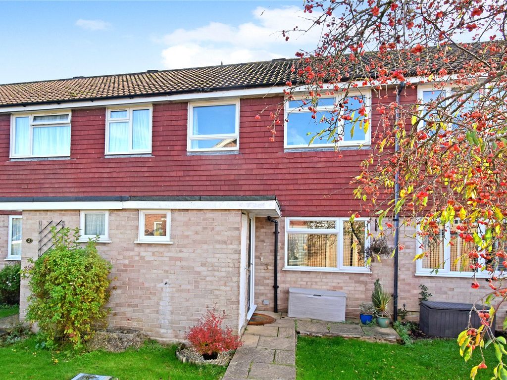 3 bed terraced house for sale in Lewis Walk, Newbury, Berkshire RG14