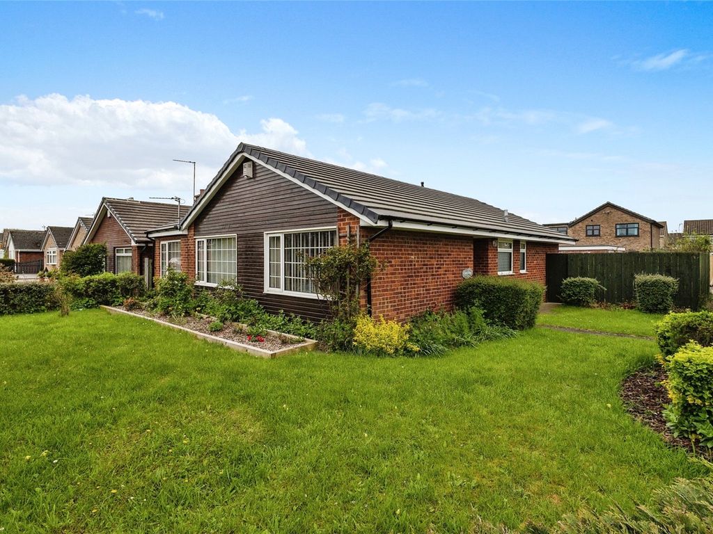 3 bed bungalow for sale in Parkstone Place, Eaglescliffe, StocktonOnTees, Durham TS16 Zoopla