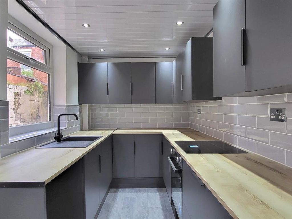 3 bed end terrace house for sale in Prospect Place, AshtonOnRibble