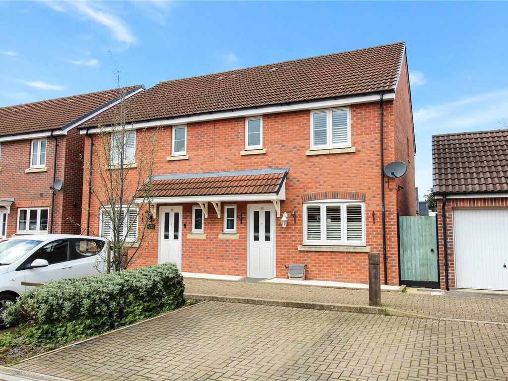 3 bed semidetached house for sale in Buxton Way, Royal Wootton Bassett
