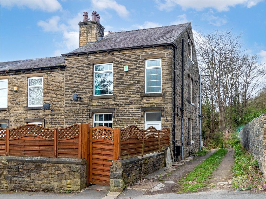 2 bed end terrace house for sale in Whitacre Street, Deighton