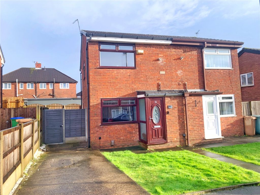 2 bed semidetached house for sale in Willow Avenue, Middleton