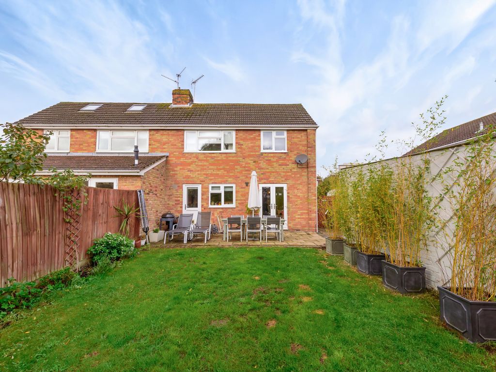 Wentworth Close Farnham GU9  