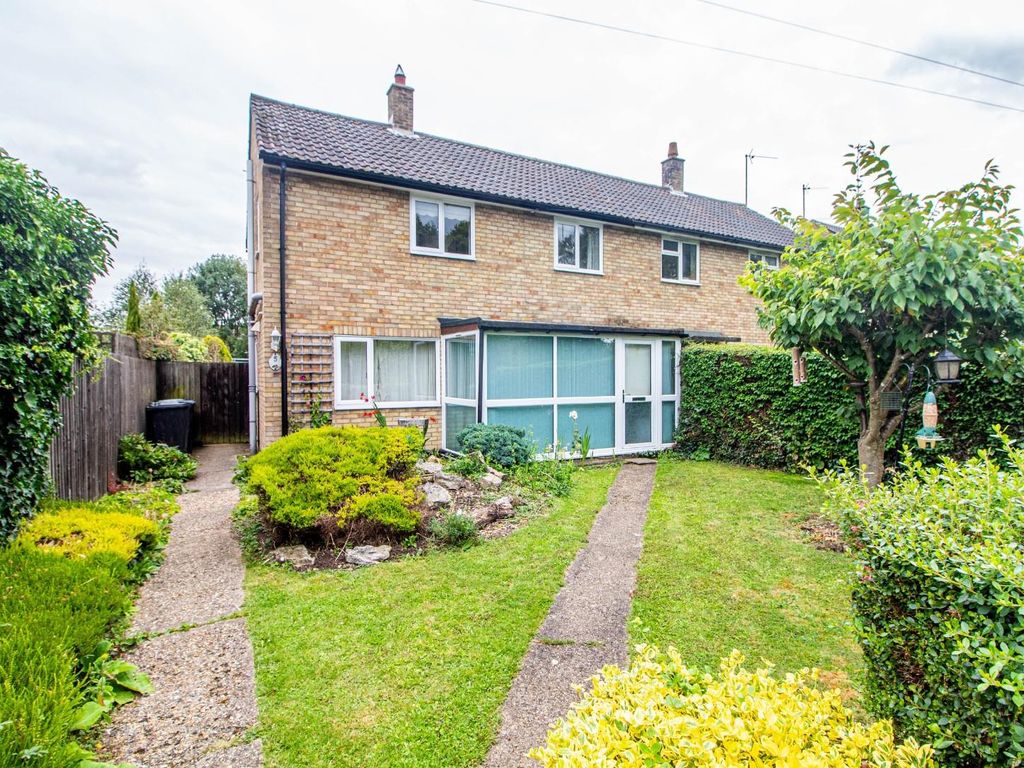 3 bed semidetached house for sale in Woody Green, Girton, Cambridge