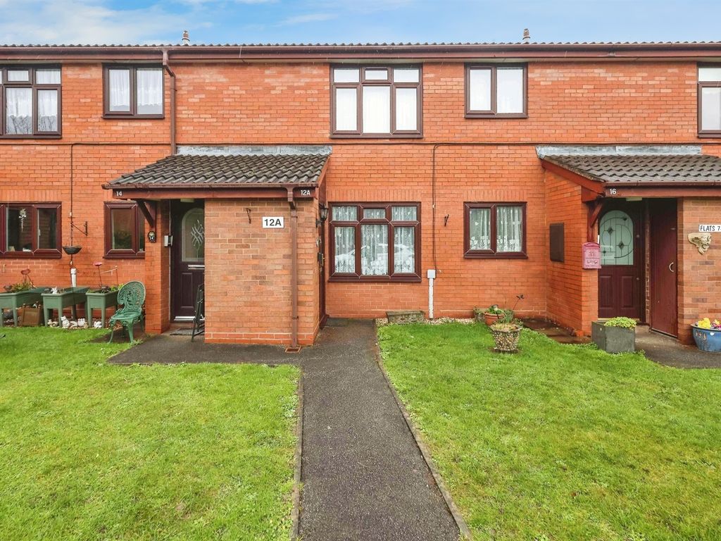 2 bed flat for sale in Alum Rock Road, Alum Rock, Birmingham B8, £