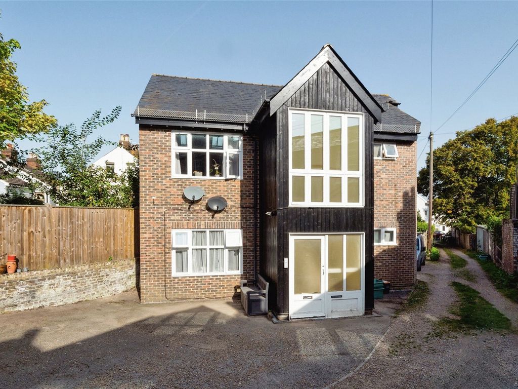 2 bed flat for sale in The Coach House, 70 Albion Road, Tunbridge Wells, Kent TN1, £275,000 Zoopla