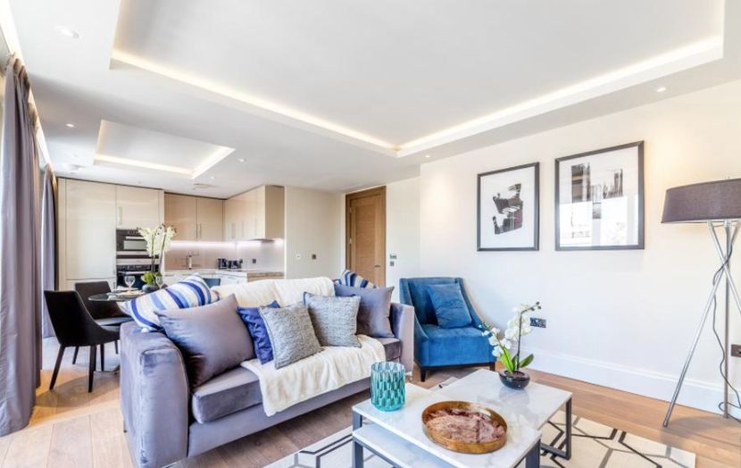 2 bed flat to rent in Temple House, 190 Strand, Arundel Street WC2R