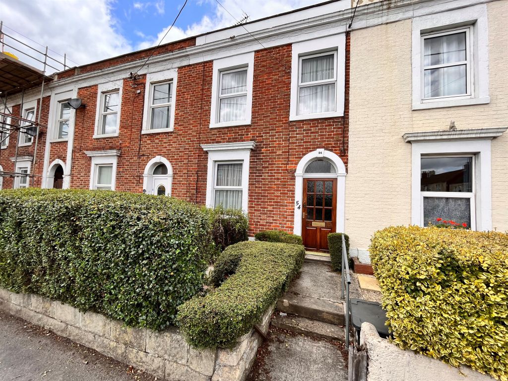 2 bed terraced house for sale in Frome Road, Trowbridge BA14, £200,000