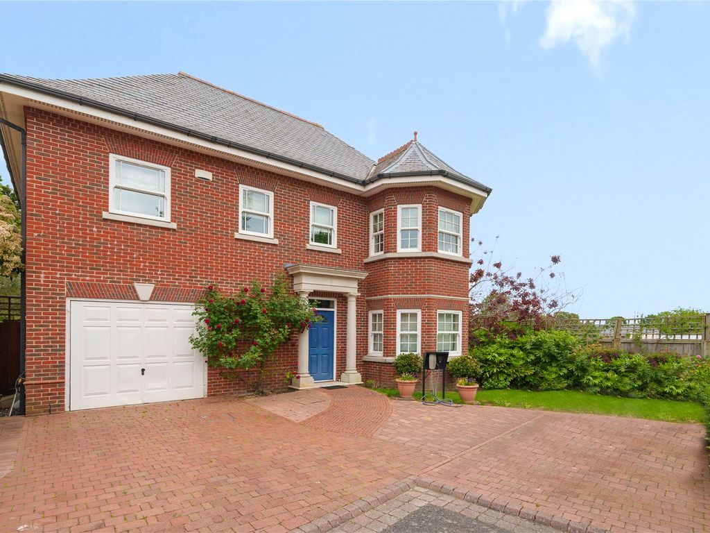 6 bed detached house for sale in Charlotte Court, Esher KT10 Zoopla