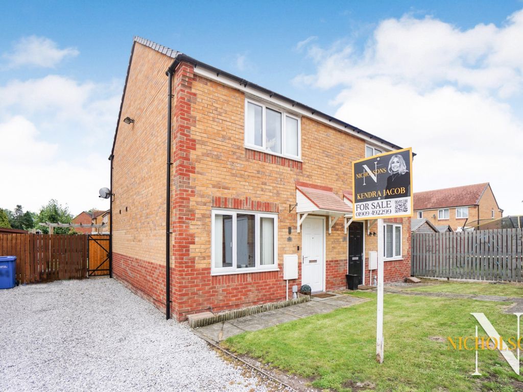 2 bed semidetached house for sale in Cemetery Road, Langold, Worksop