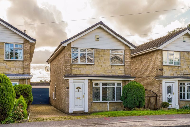 3 bed detached house for sale in 11 Beechfield, New Farnley, Leeds LS12
