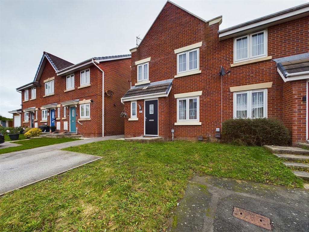 3 bed semidetached house for sale in Cameron Road, Moreton, Wirral