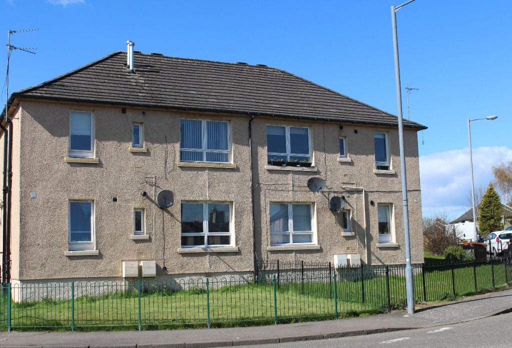 2 bed flat to rent in Carmuirs Avenue, Camelon FK1 Zoopla