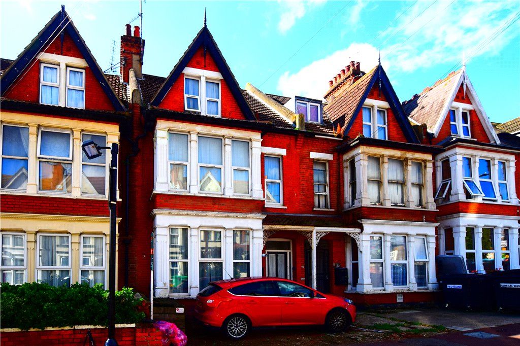 1 bed flat for sale in York Road, SouthendOnSea, Essex SS1, £130,000 Zoopla