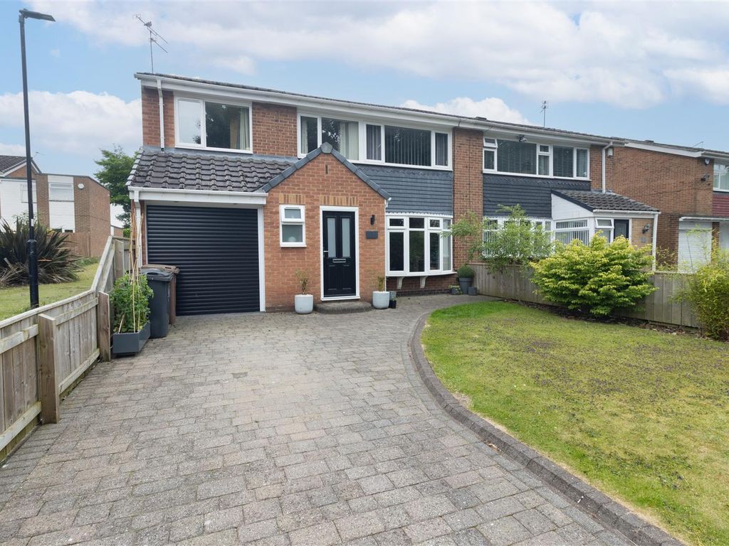 4 bed semidetached house for sale in Seaton Place, Wideopen, Newcastle