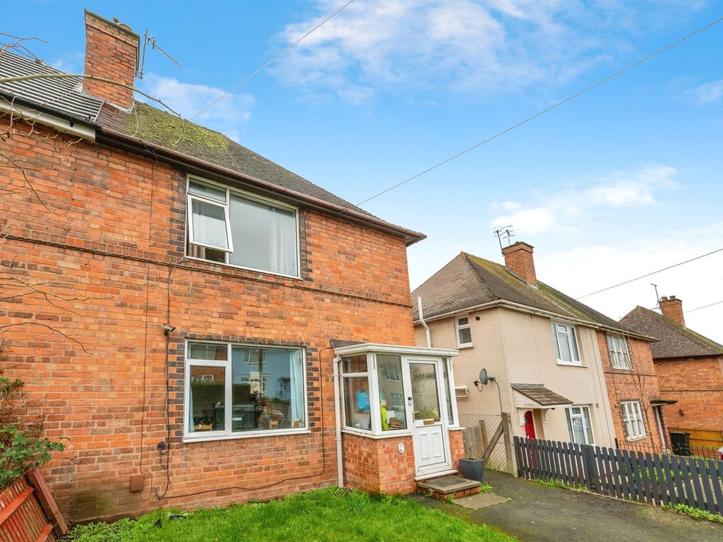 3 bed semidetached house for sale in Lilac Avenue, Worcester WR4, £200,000 Zoopla