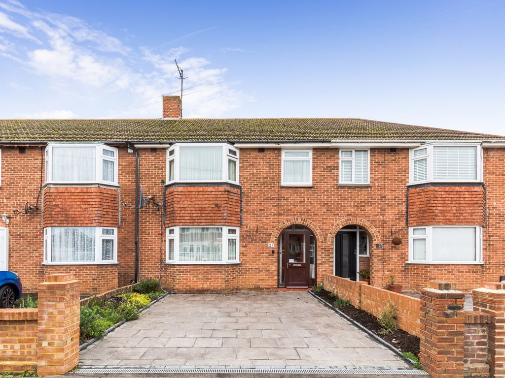3 bed terraced house for sale in Cranleigh Road, Broadwater, Worthing