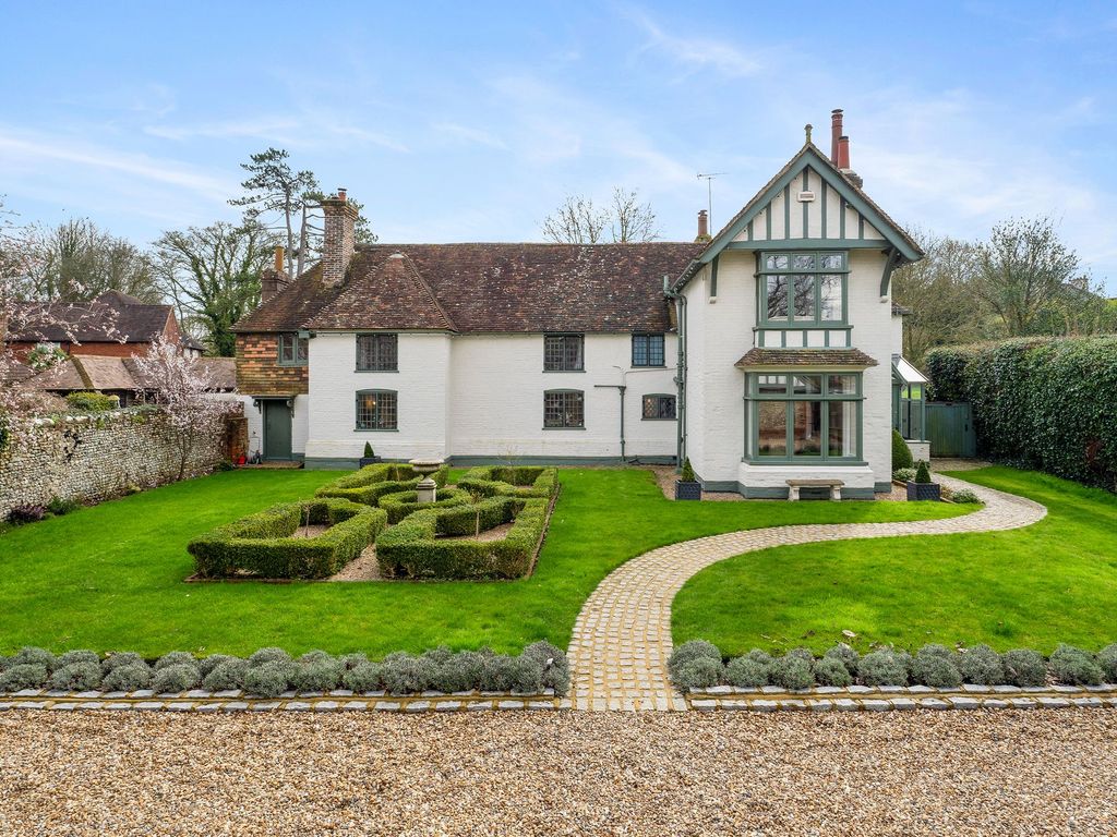 6 bed detached house for sale in Station Road, Charing TN27, £1,400,000