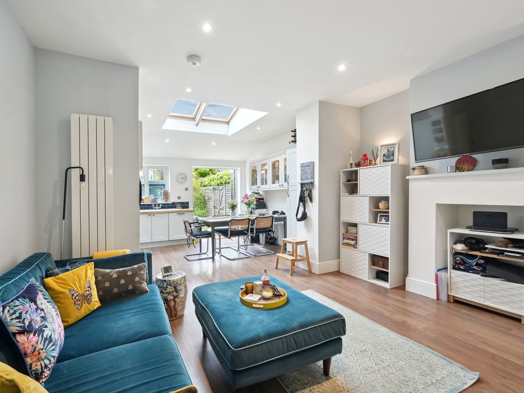 3 bed end terrace house for sale in Green Avenue, Ealing, Northfields