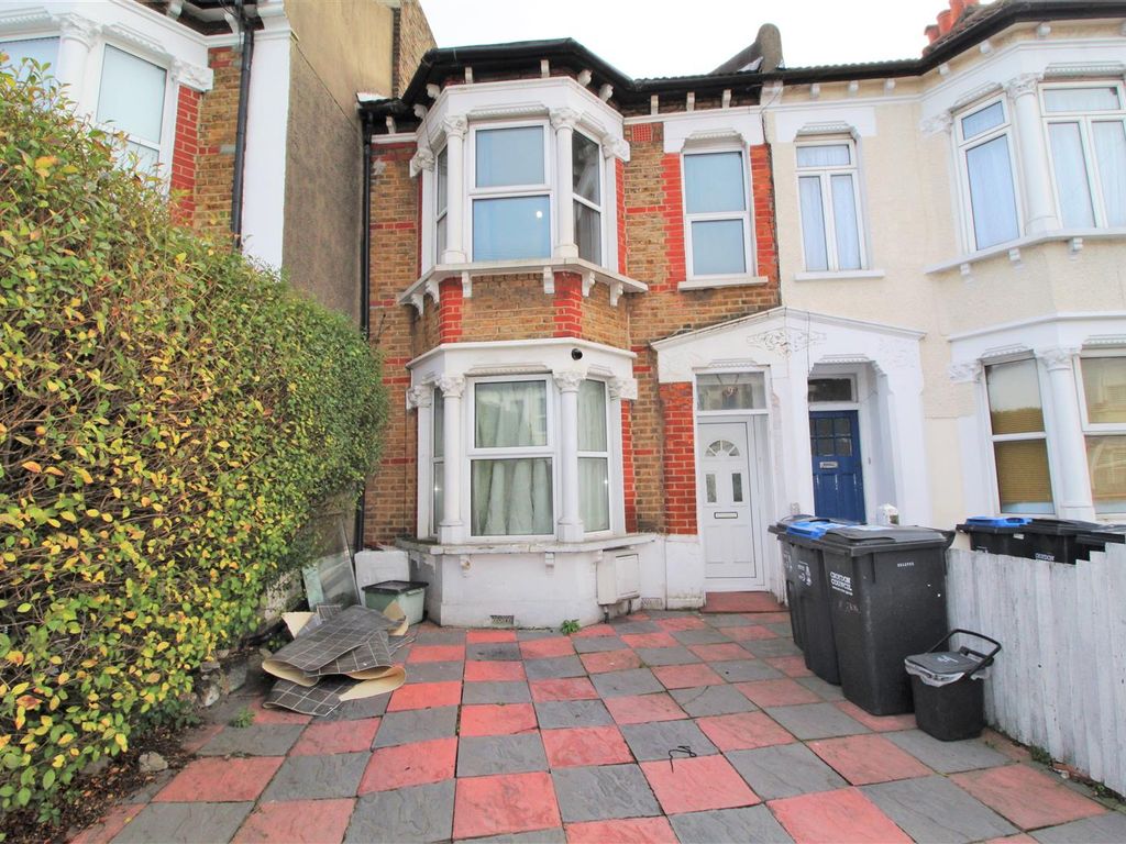 3 bed terraced house for sale in Lucerne Road, Thornton Heath CR7, £