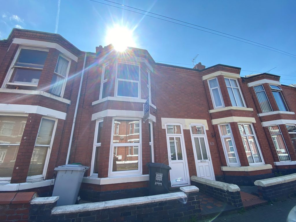 3 bed terraced house to rent in Catherine Street, Crewe CW2 Zoopla