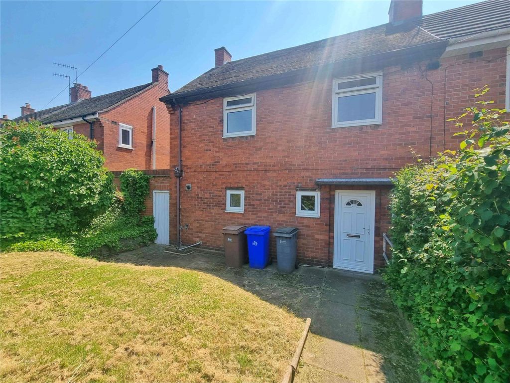 3 bed semidetached house for sale in Hollybush Road, Blurton, Stoke On