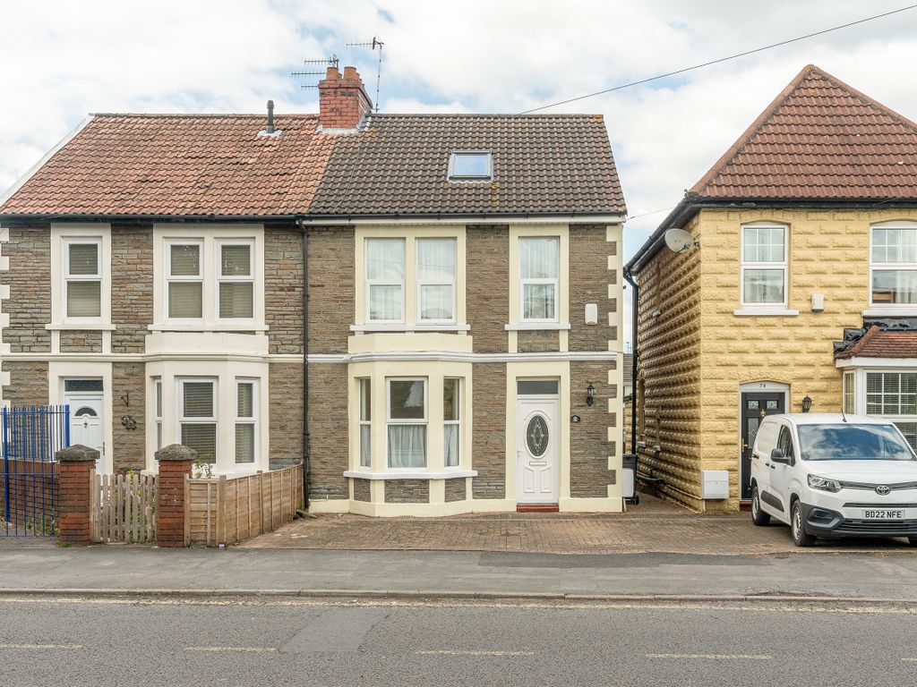 4 bed semidetached house for sale in Downend Road, Downend, Bristol