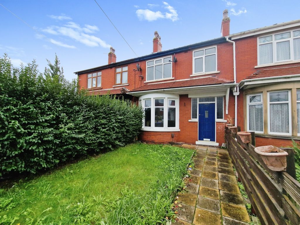 3 bed terraced house to rent in St. Annes Road, Blackpool, Lancashire