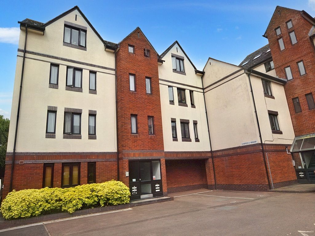 3 bed for sale in Gabriels Wharf, Haven Banks, Exeter EX2, £