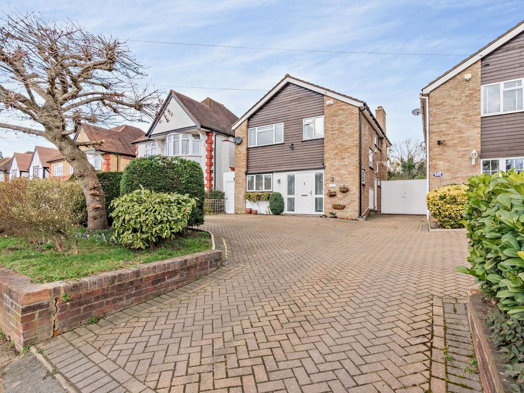 4 bed detached house for sale in Uxbridge Road, Hatch End, Pinner HA5