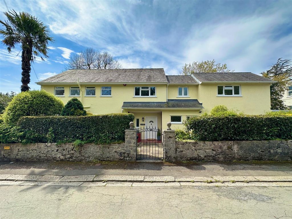 5 bed detached house for sale in Mannamead Avenue, Mannamead, Plymouth