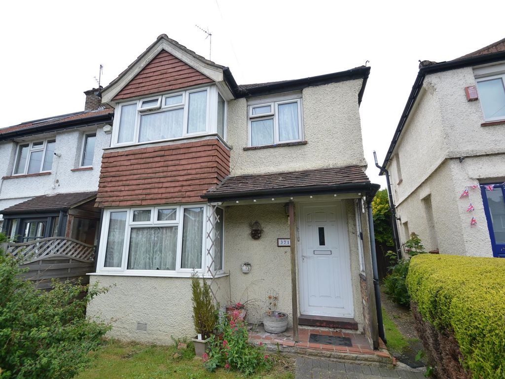 3 bed end terrace house for sale in Chipstead Valley Road, Coulsdon CR5 Zoopla