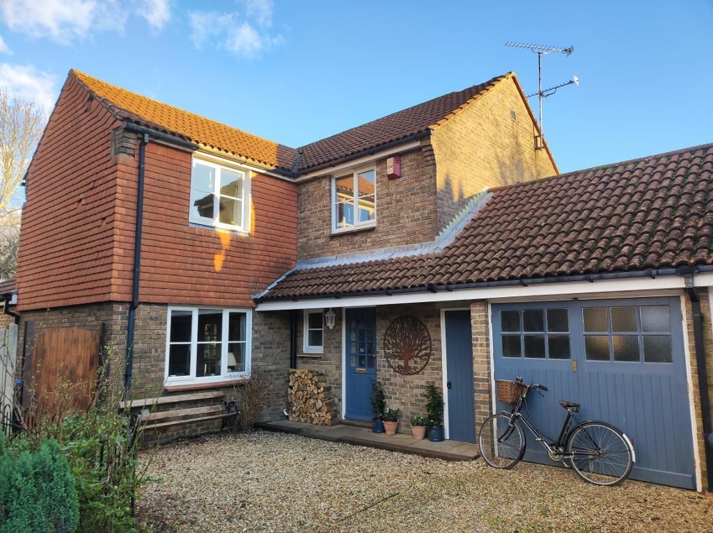 5 bed detached house for sale in Henderson Walk, Steyning, West Sussex