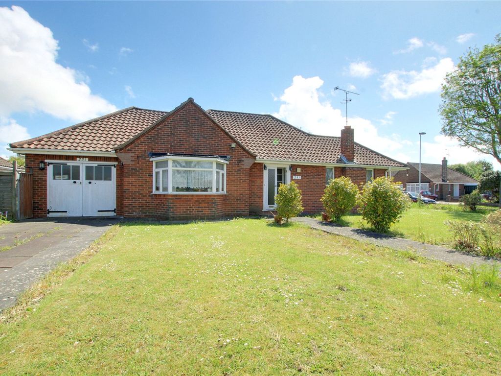 2 bed bungalow for sale in Goring Way, GoringBySea, Worthing BN12