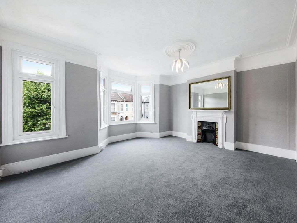 2 bed flat to rent in Roundwood Road, Dollis Hill NW10, £1,900 pcm Zoopla