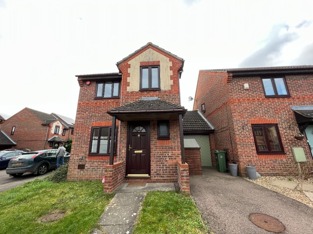 3 bed detached house to rent in Sweetlands Corner, Kents Hill, Milton